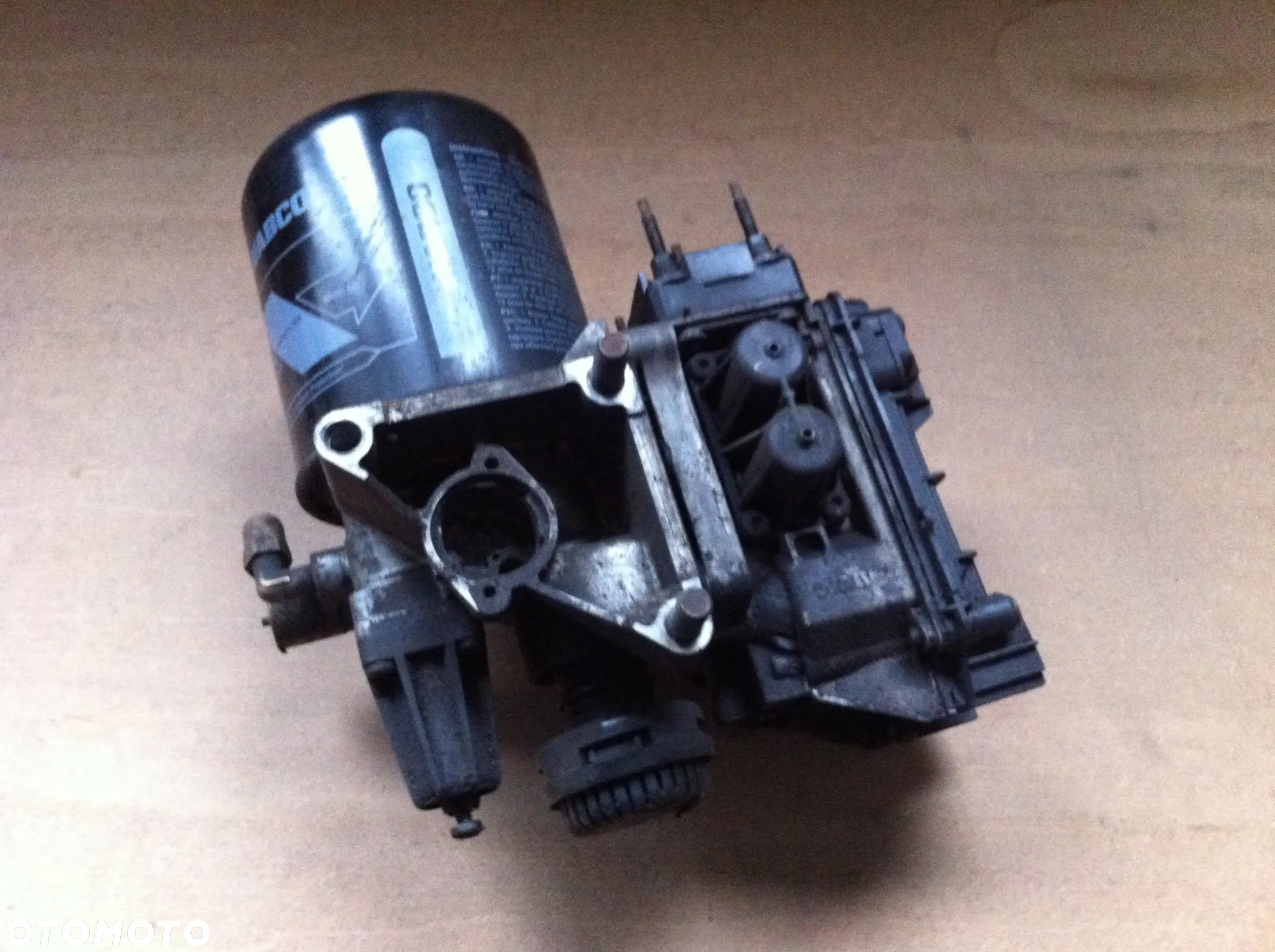 Zawor osuszacz Powietrza APS Scania R - 1