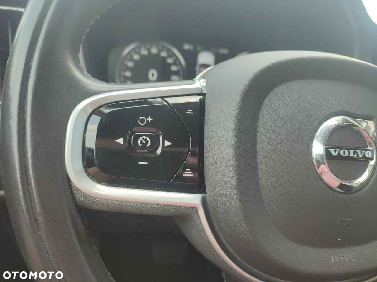 Volvo XC 60 - 33