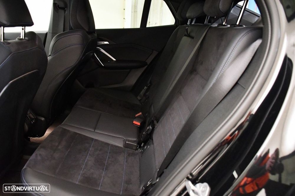 BMW iX2 eDrive20 Pack Desportivo M Pro - 6