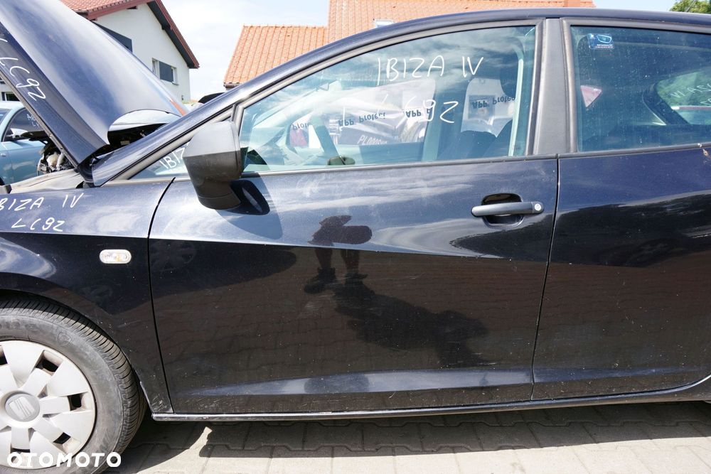 DRZWI PRZEDNIE LEWE IBIZA IV 6J 5D HB LC9Z  CZARNY SEAT 2008-2012 - 1