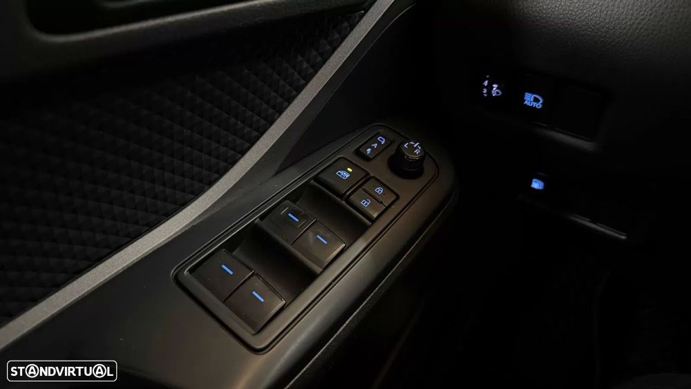 Toyota C-HR 1.8 Hybrid Exclusive - 24