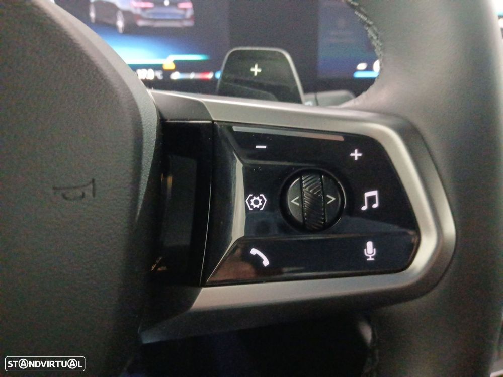 BMW 520 d Pack Desportivo M - 19