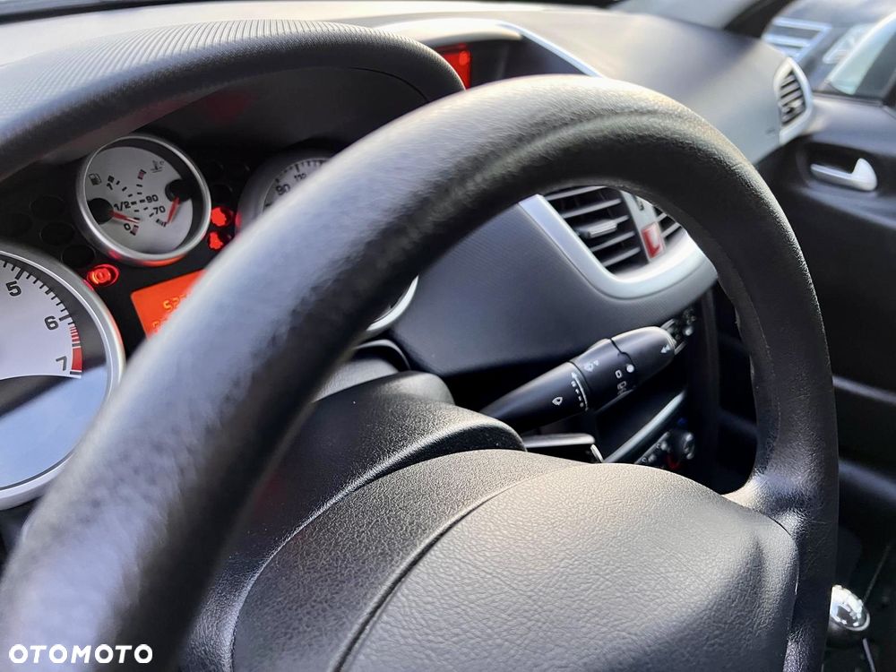 Peugeot 207 1.4 U Move - 25