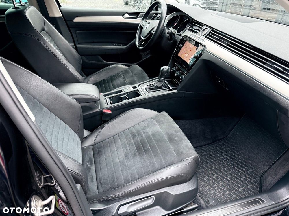 Volkswagen Passat - 18