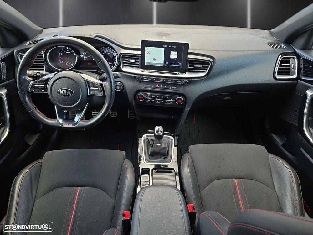 Kia Ceed 1.6 T-GDI GT+SRF - 9