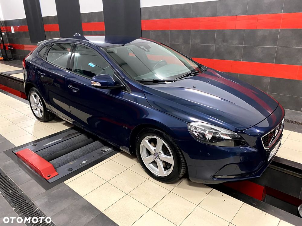 Volvo V40 D2 Momentum - 5
