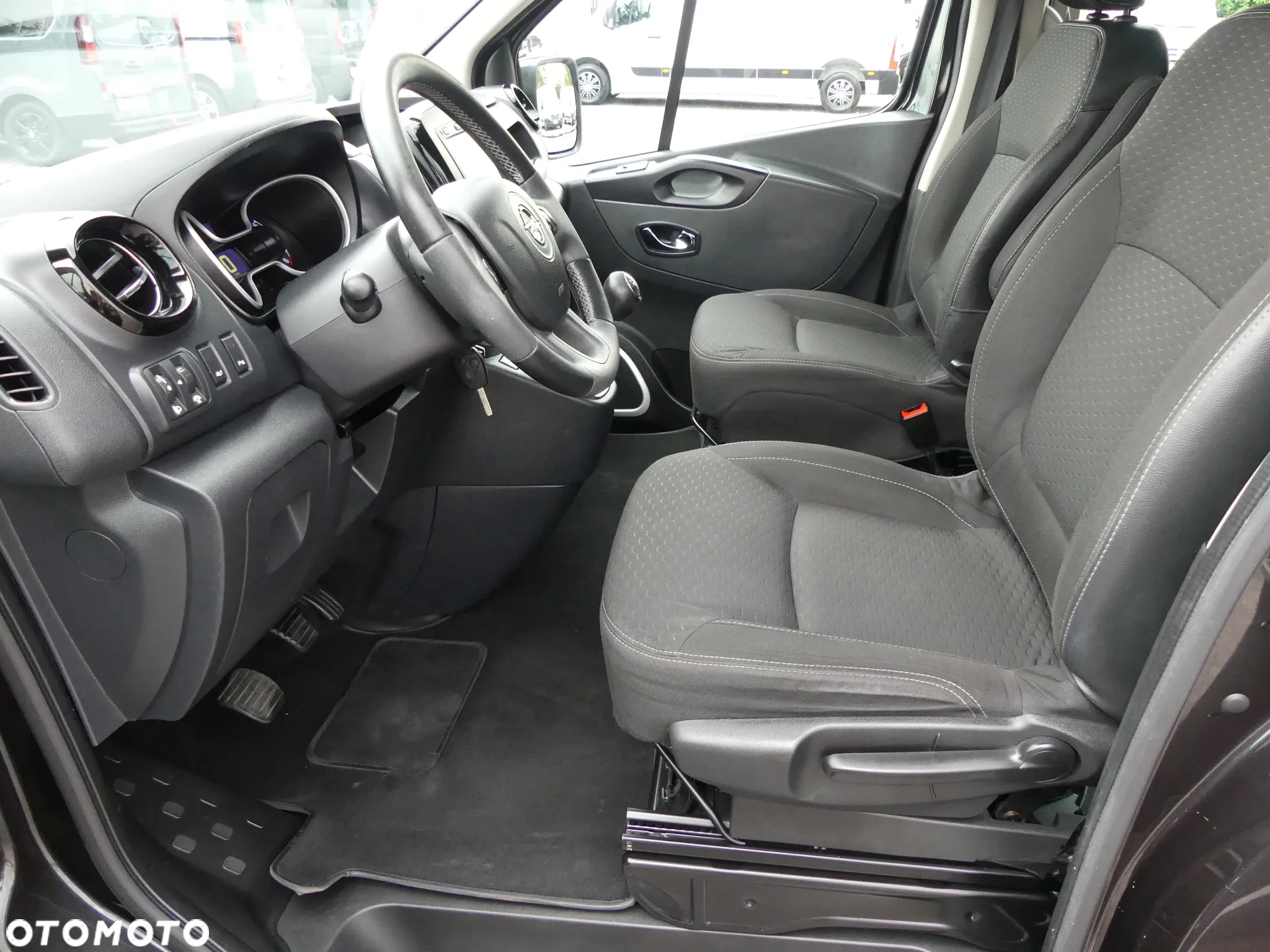 Opel VIVARO *1.6CDTI*120KM*2016r.*5 OSOBOWY - 8