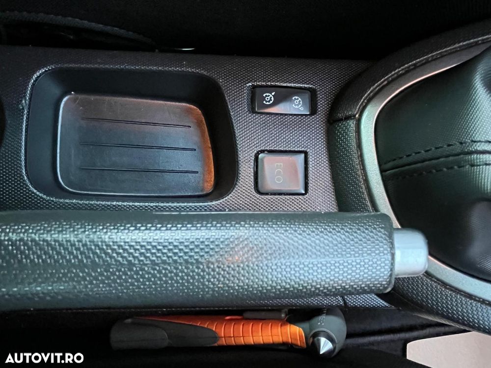 Renault Clio Energy dCi 90 Start & Stop Experience - 13