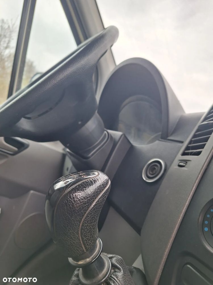 Volkswagen Crafter - 10