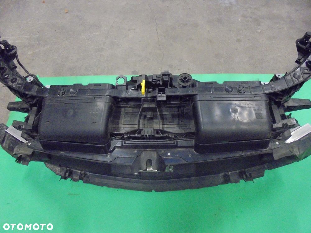 MERCEDES A KLASA A35 AMG 2,0 T W177 PAS PRZEDNI KOMPLET CHLODNIC - 3
