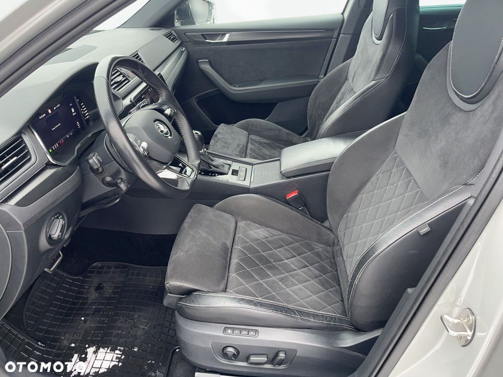 Skoda Superb 2.0 TDI SCR Sportline DSG - 17