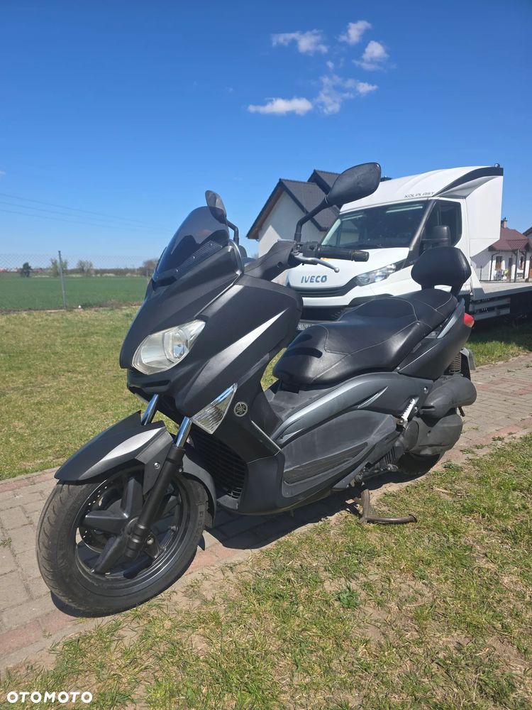Yamaha X-max - 4