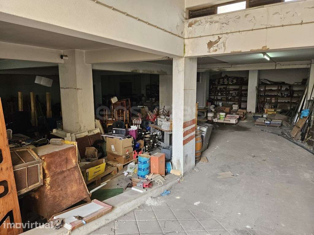 Armazém com área de 441 m2 em Ferragudo, Lagoa - Grande imagem: 3/11