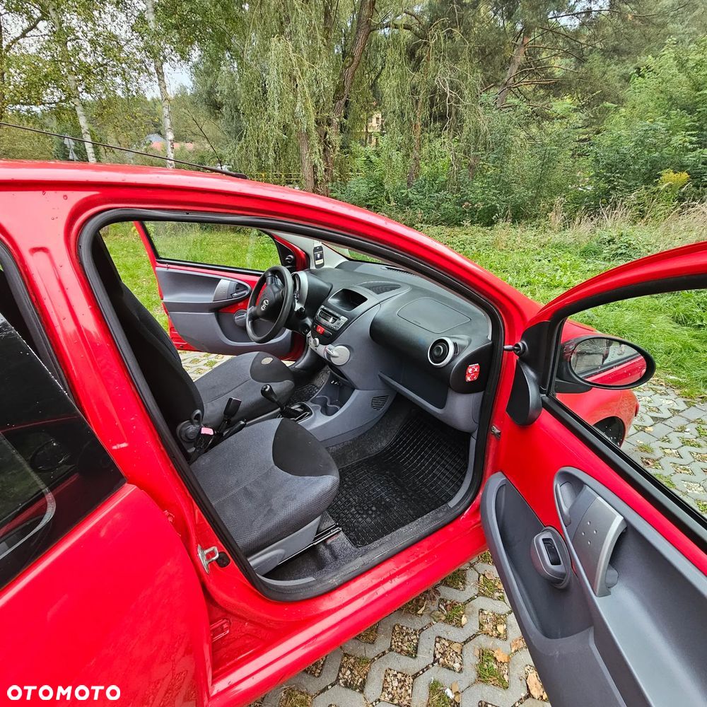 Toyota Aygo - 8