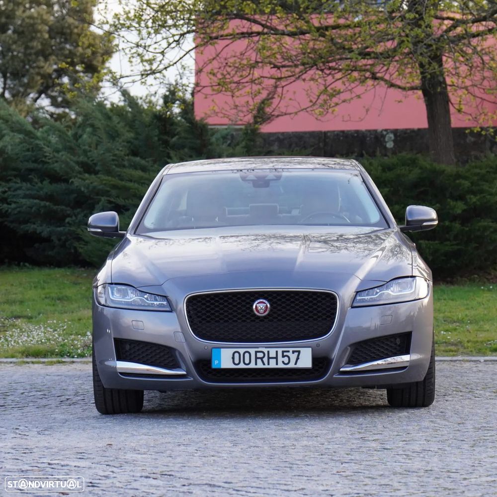 Jaguar XF - 30