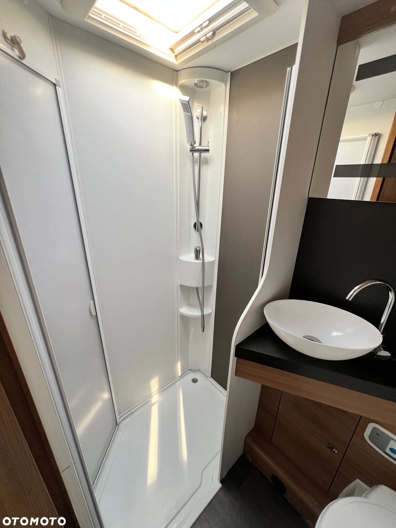 Adria Coral XL 670 DK - 13