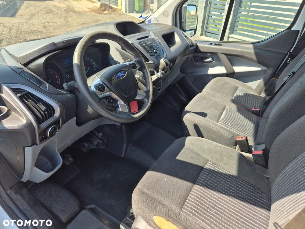 Ford Transit Custom L1H2 17 500 zł netto FV23% Hak 2,5t  Zarejestrowany - 8