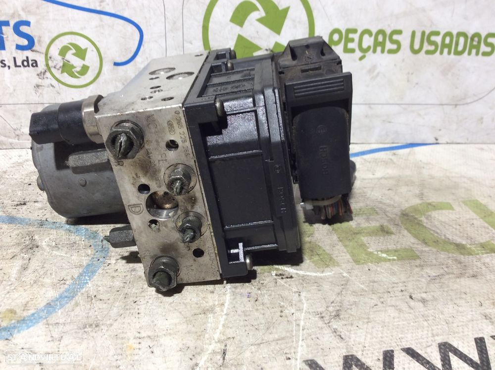 ABS Toyota Corolla E12 Ref. 0265950132 - 3