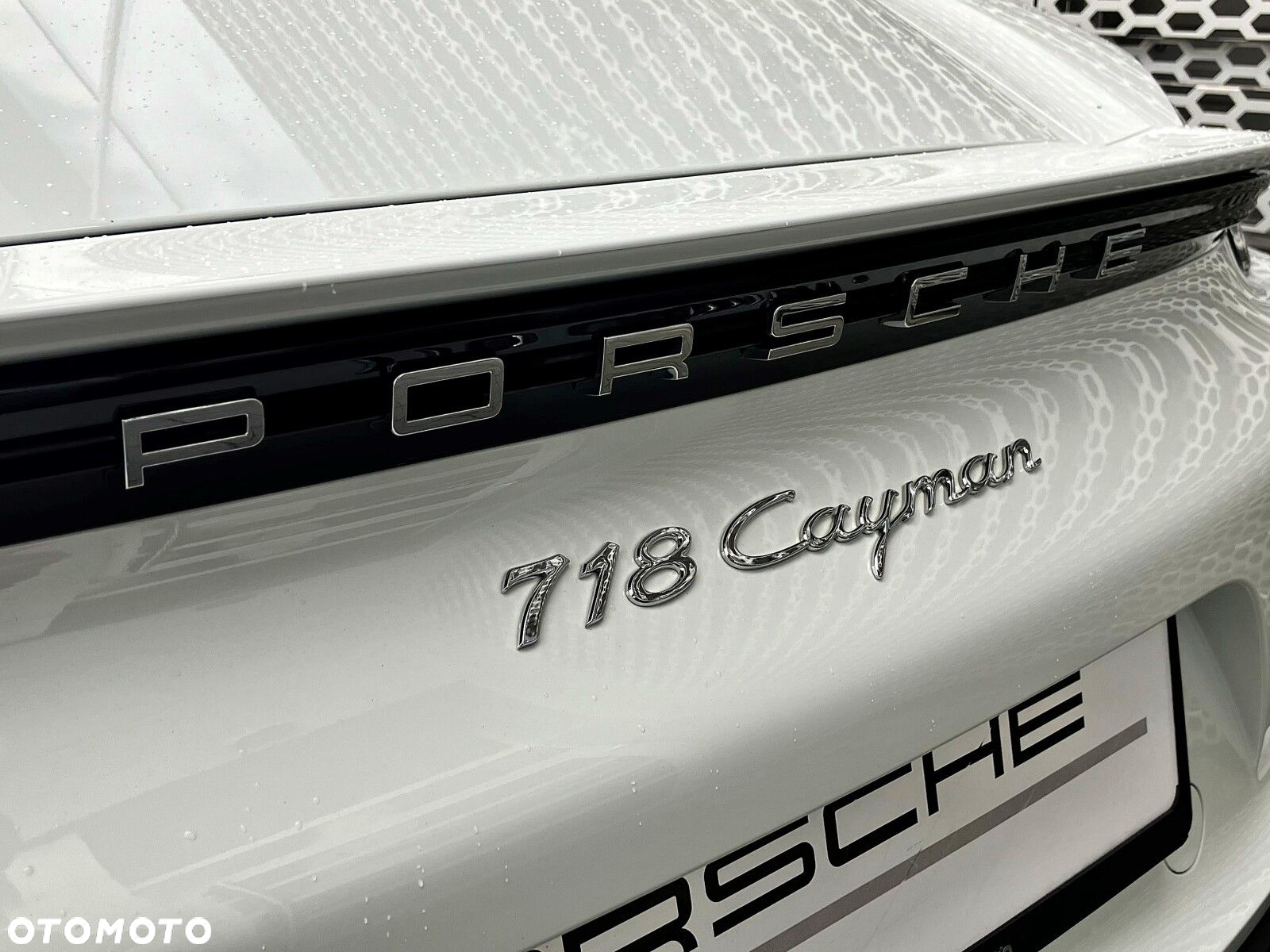 Porsche 718 Cayman - 40