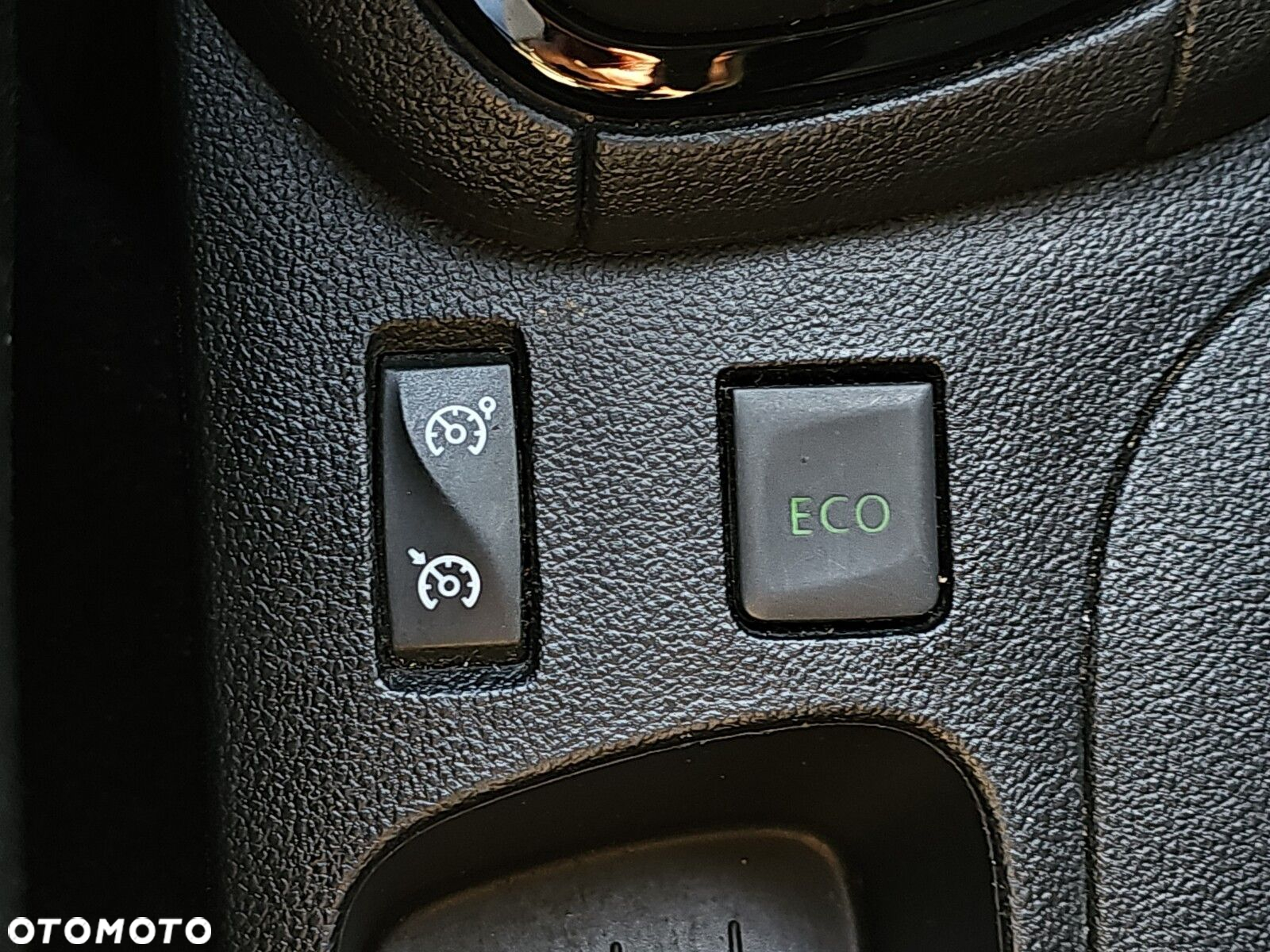 Renault Clio 1.5 dCi Energy Limited - 24