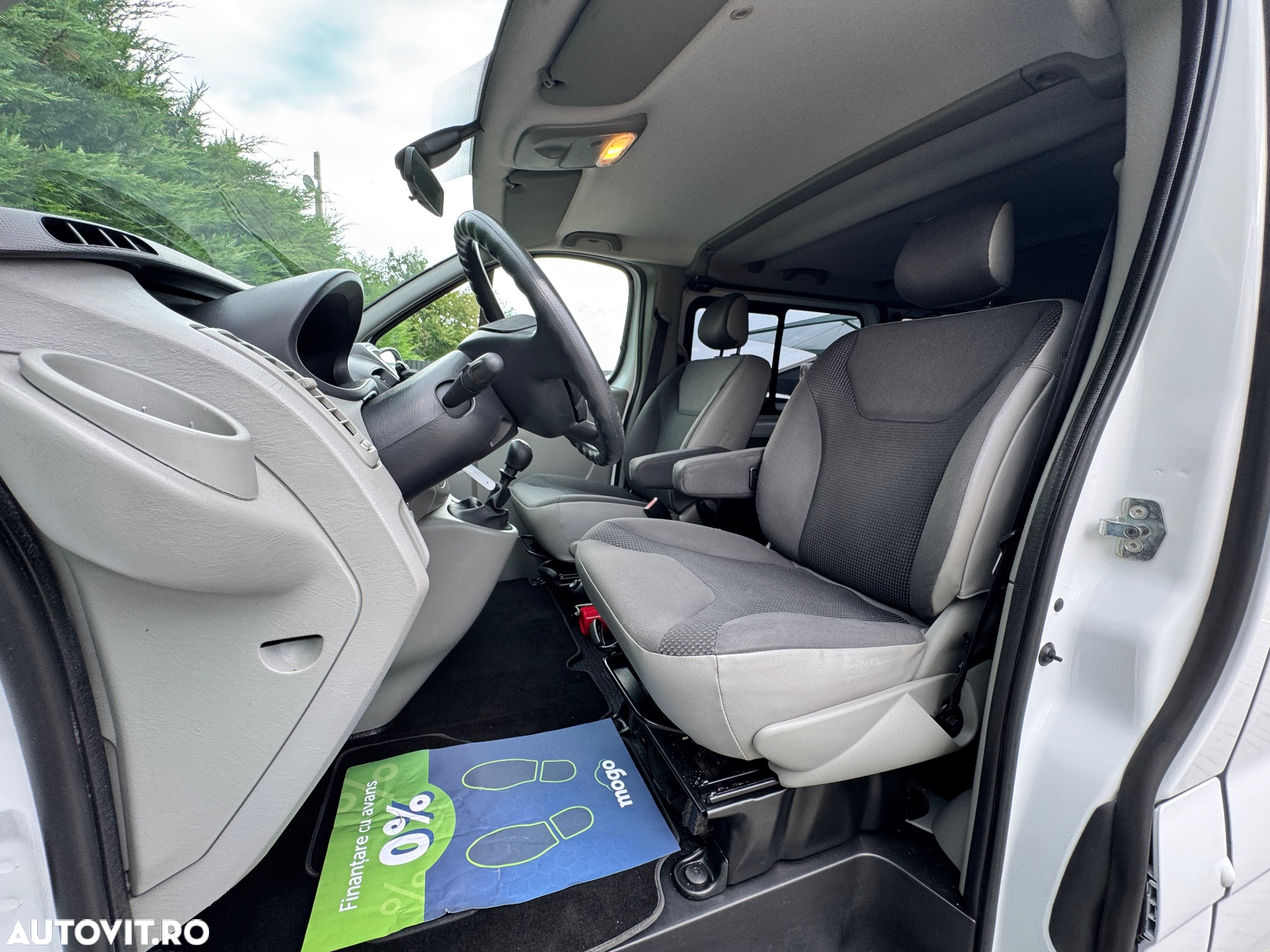 Opel Vivaro - 9