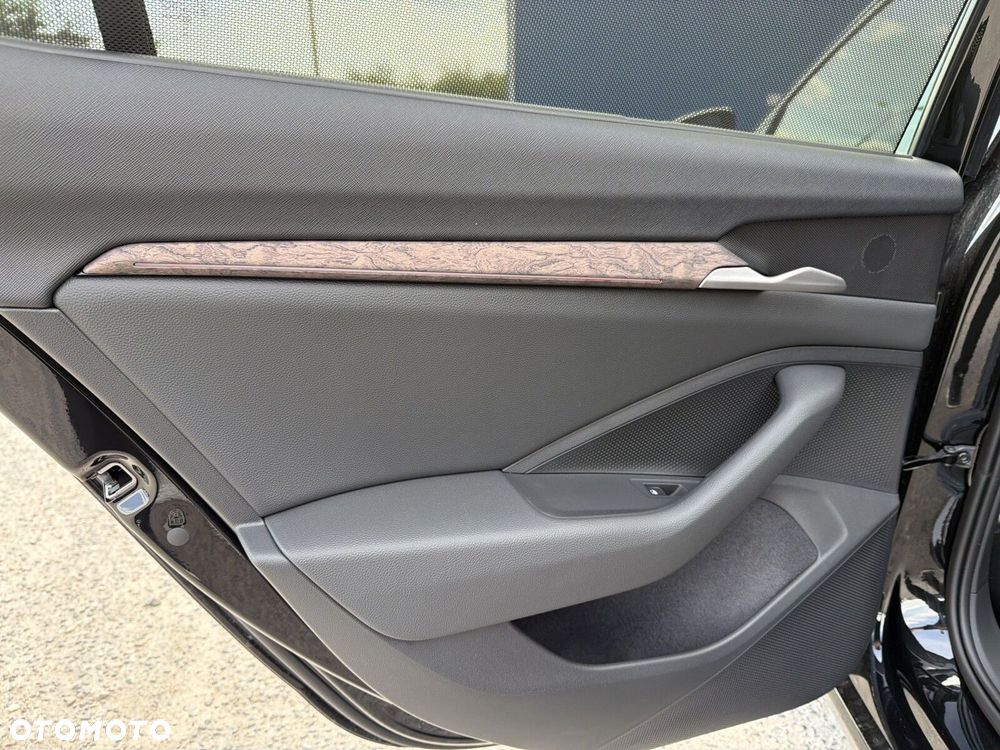 Skoda Superb 2.0 TDI SCR 4x4 L&K DSG - 24