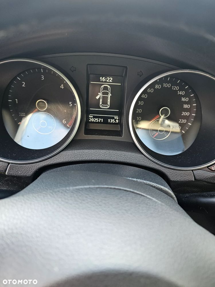 Volkswagen Golf 1.6 TDI DPF BlueMotion Technology Comfortline - 9