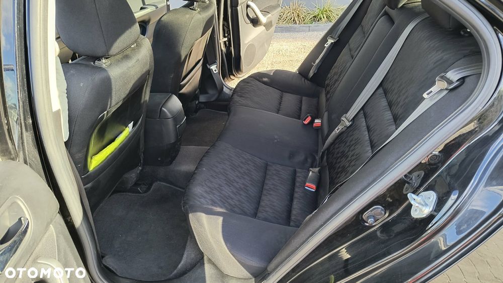 Honda Accord 2.0 Executive - 15