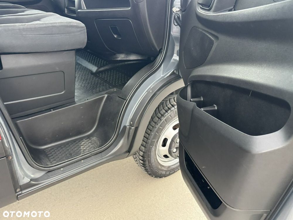 Iveco Daily 35C18 - 11