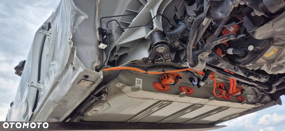Tesla Model Y 62.5 Standard RWD - 23