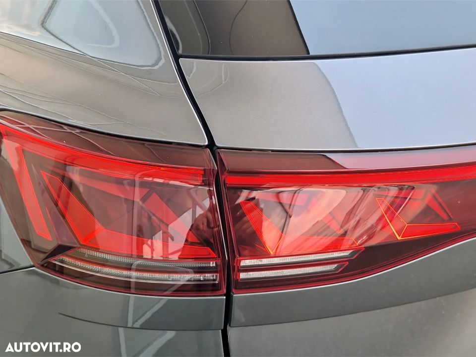 Volkswagen Touareg 3.0 V6 TDI SCR 4Motion Automatik Elegance - 11
