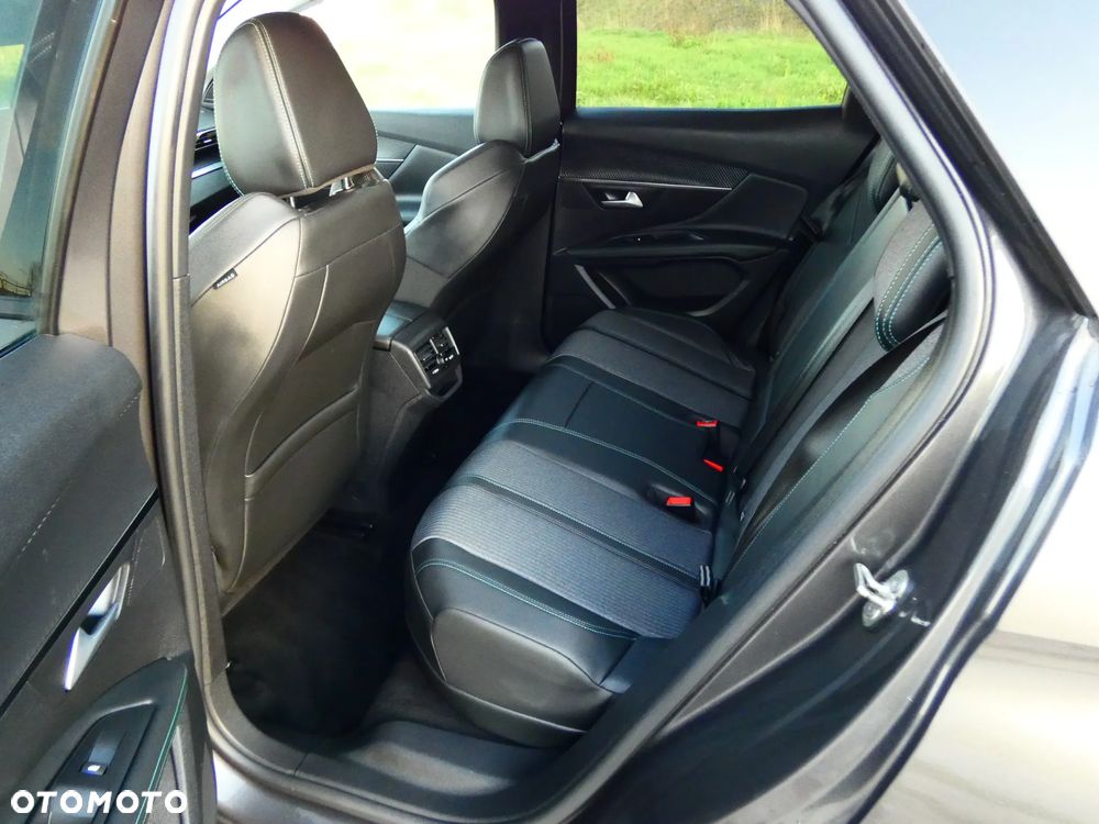 Peugeot 3008 225 e-EAT8 Allure Pack - 15