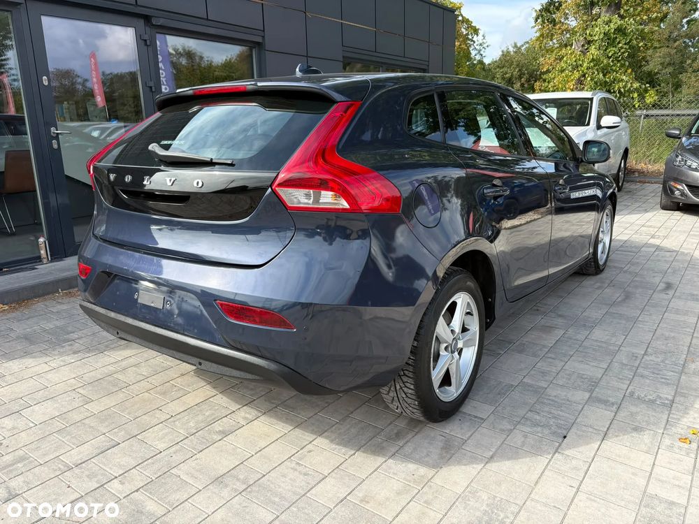 Volvo V40 D2 - 8