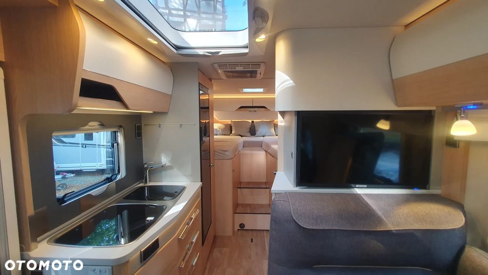 Mercedes-Benz camper Hymer B 580 - 24