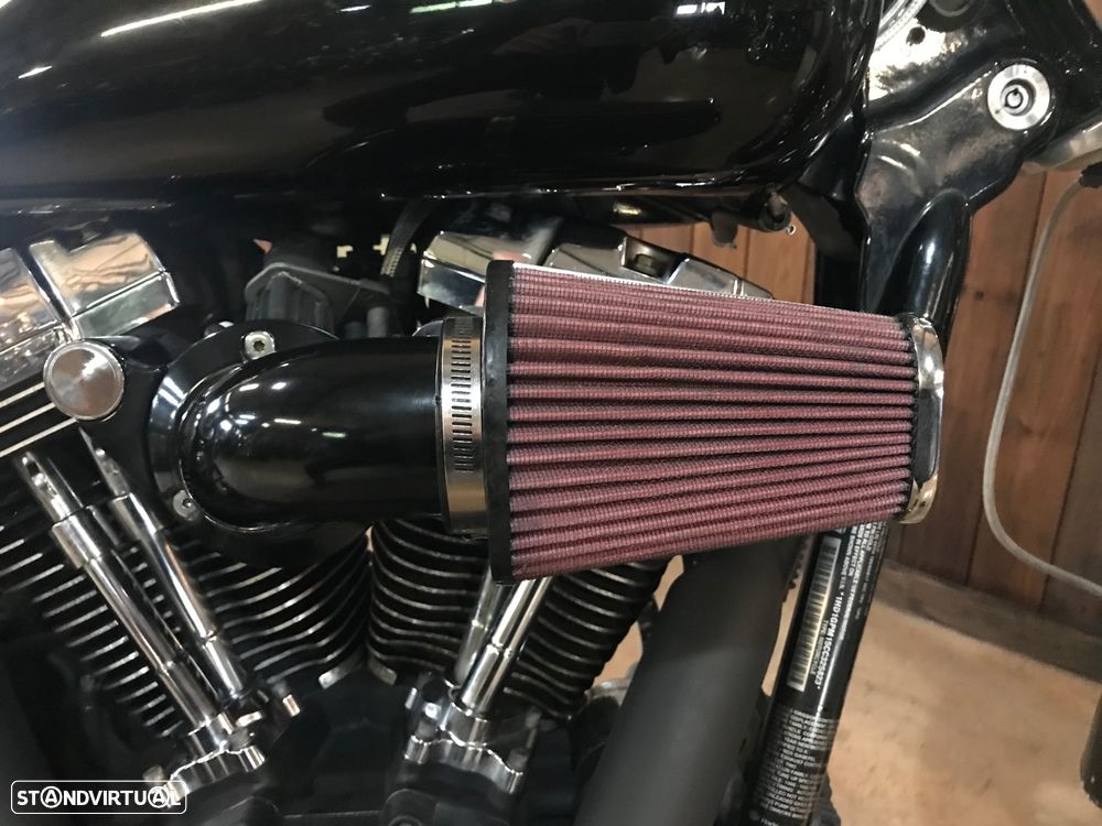 Harley-Davidson Dyna Wide Glide FXDWG 103 - 13