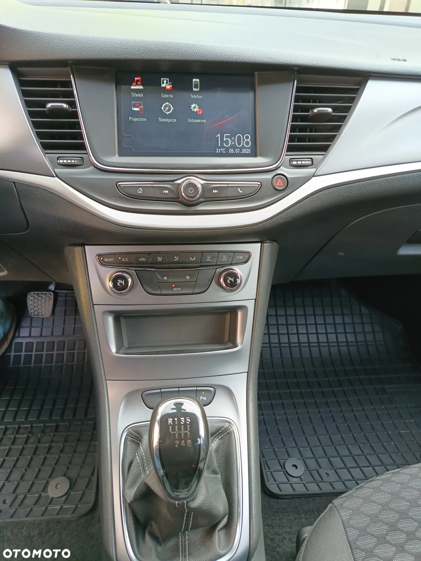 Opel Astra V 1.4 T Dynamic - 14