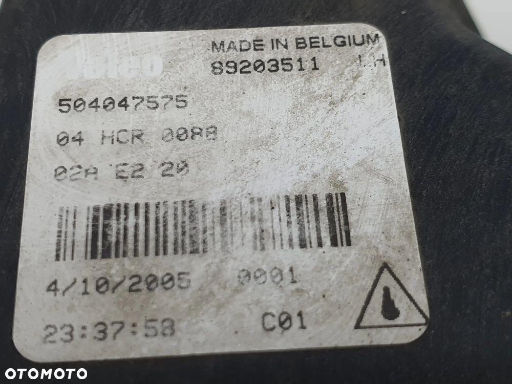 LAMPA LEWA REFLEKTOR KIERUNKOWSKAZ  IVECO EUROCARGO - 2