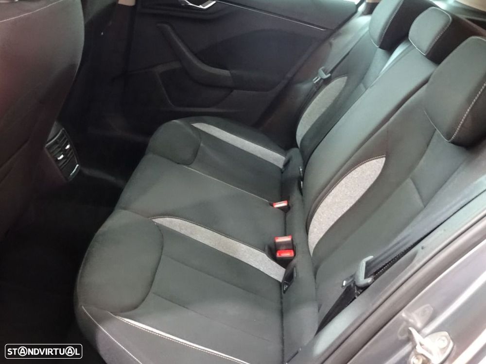 Skoda Kamiq 1.0 TSI DSG - 31