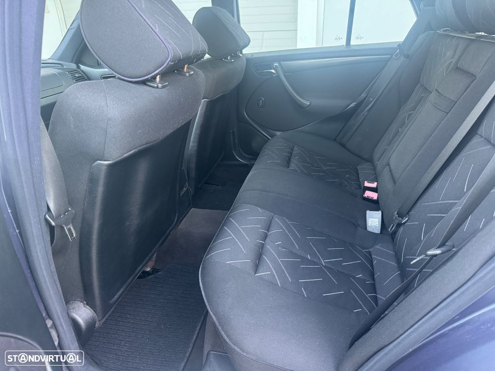 Mercedes-Benz C 220 D Sport - 6