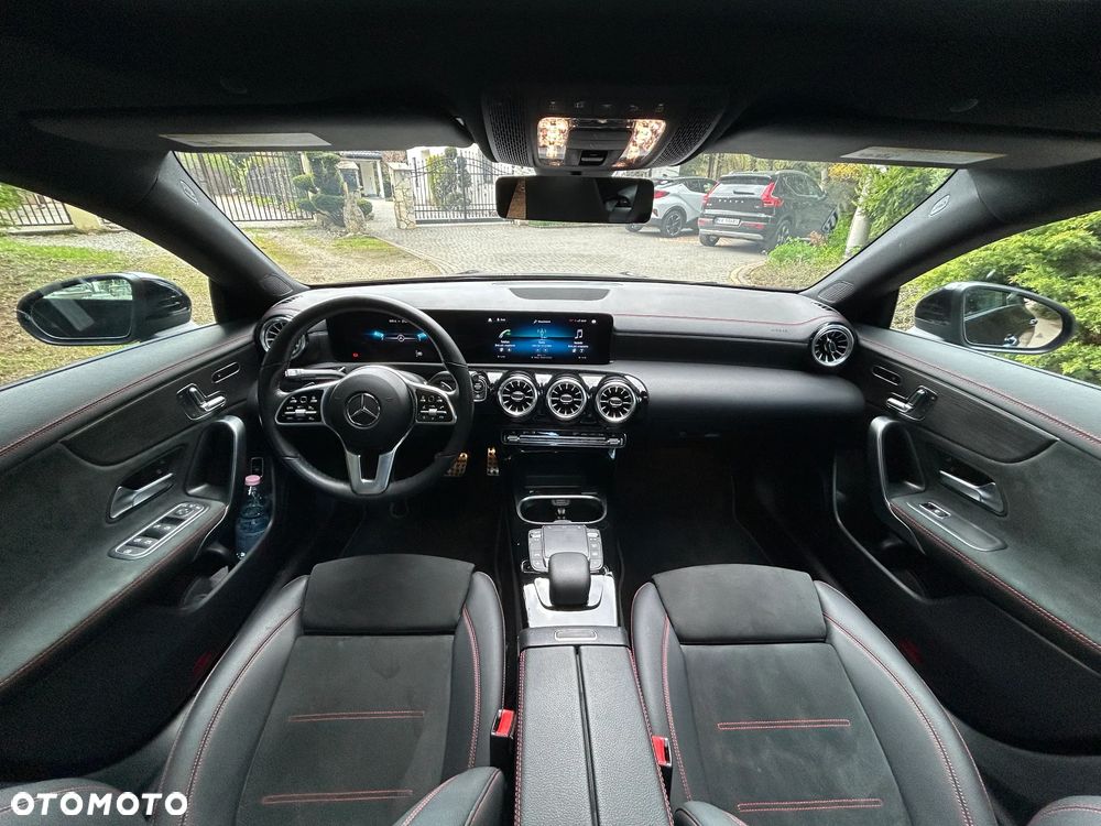 Mercedes-Benz CLA 250 4Matic 7G-DCT AMG Line - 13