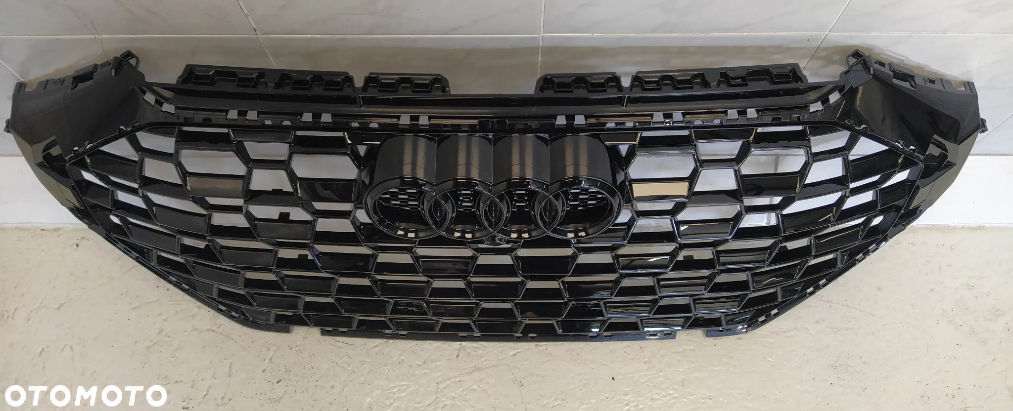 AUDI RS Q3 GRILL ATRAPA CHŁODNICY OSŁONA KAMERA ORYGINAŁ - 4