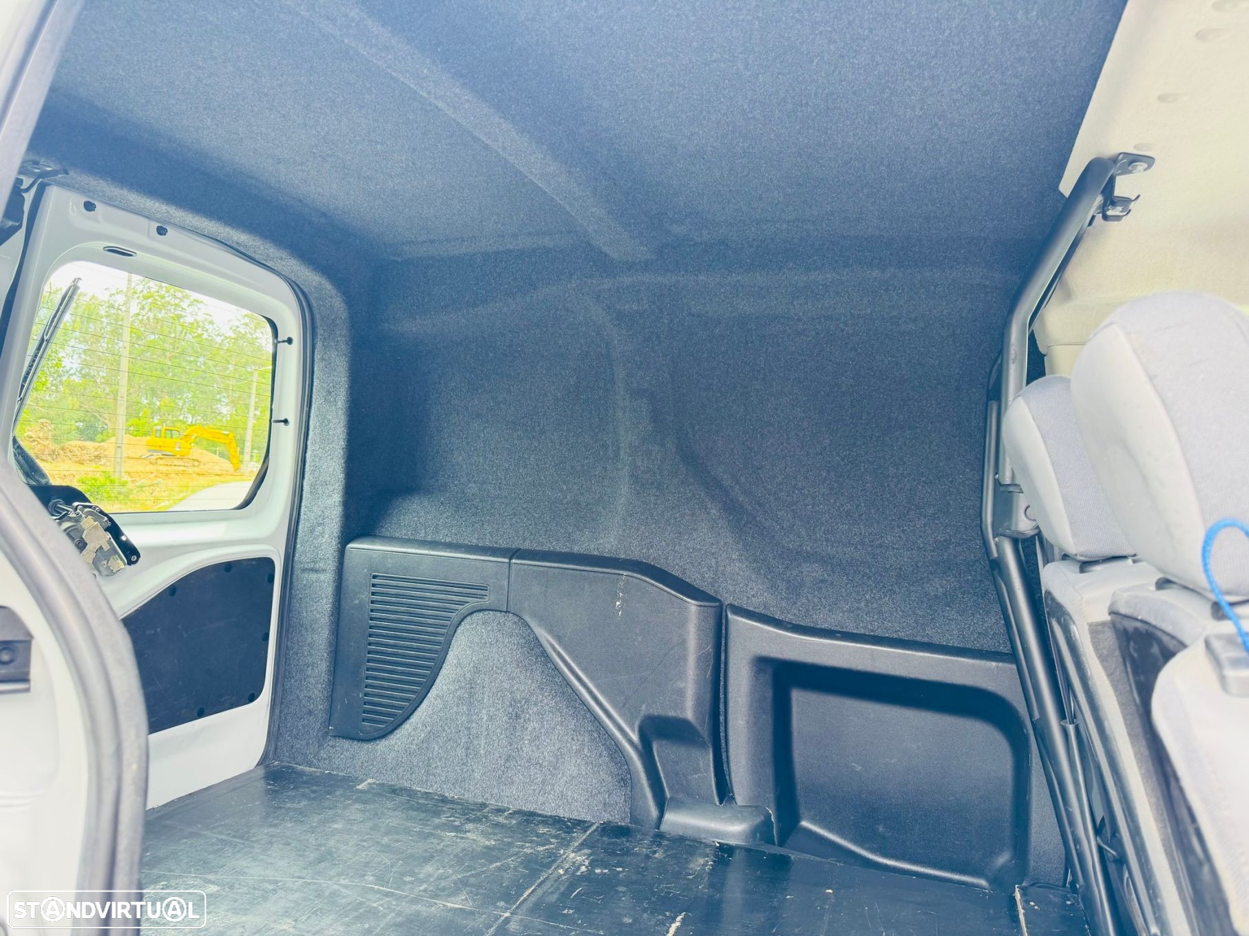 Citroën Berlingo 1.6 BlueHDi L1 3L - 27