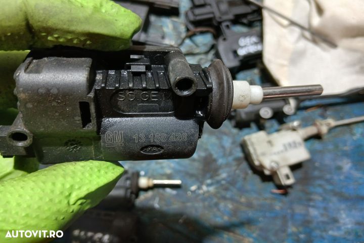 Motoras deschidere usita rezervor 13158426 13158426 Opel Astra H [200 - 2