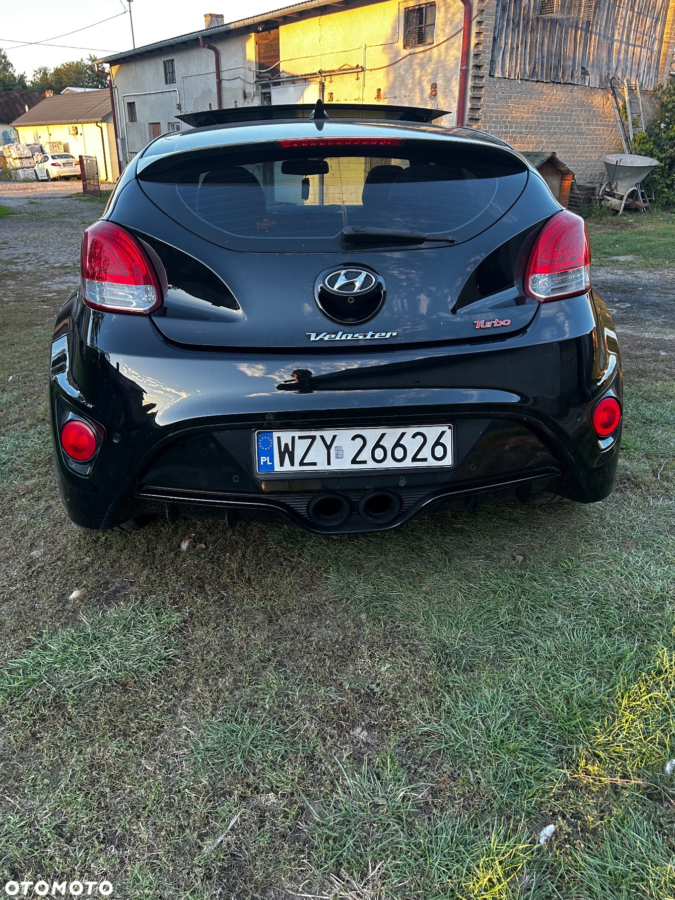 Hyundai Veloster - 13