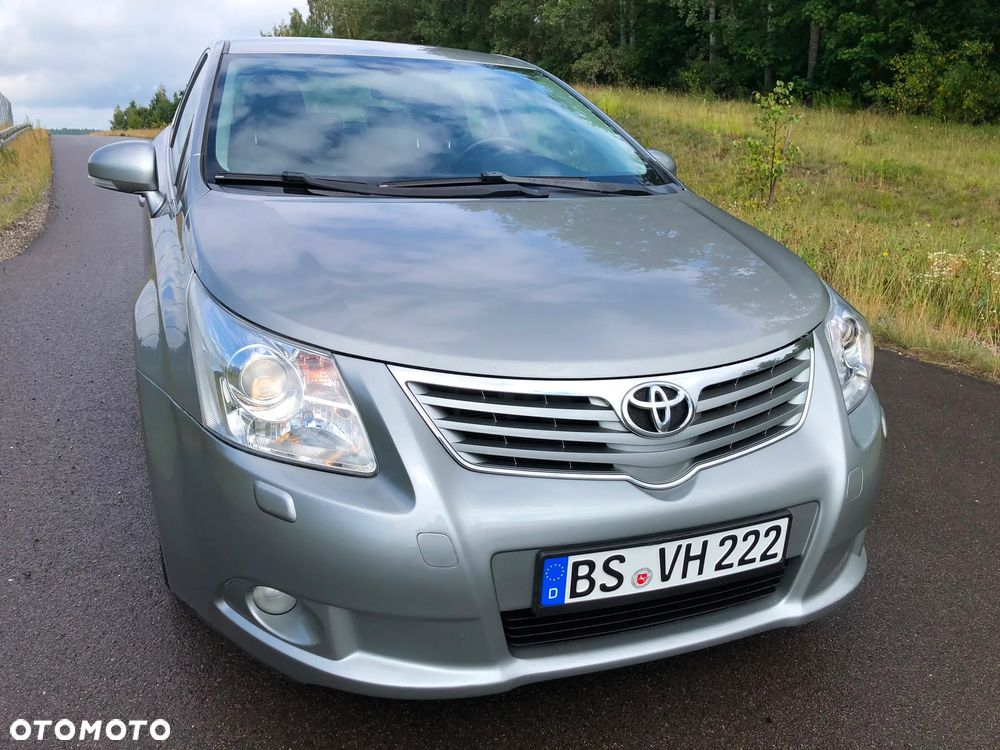 Toyota Avensis 1.8 Active - 3