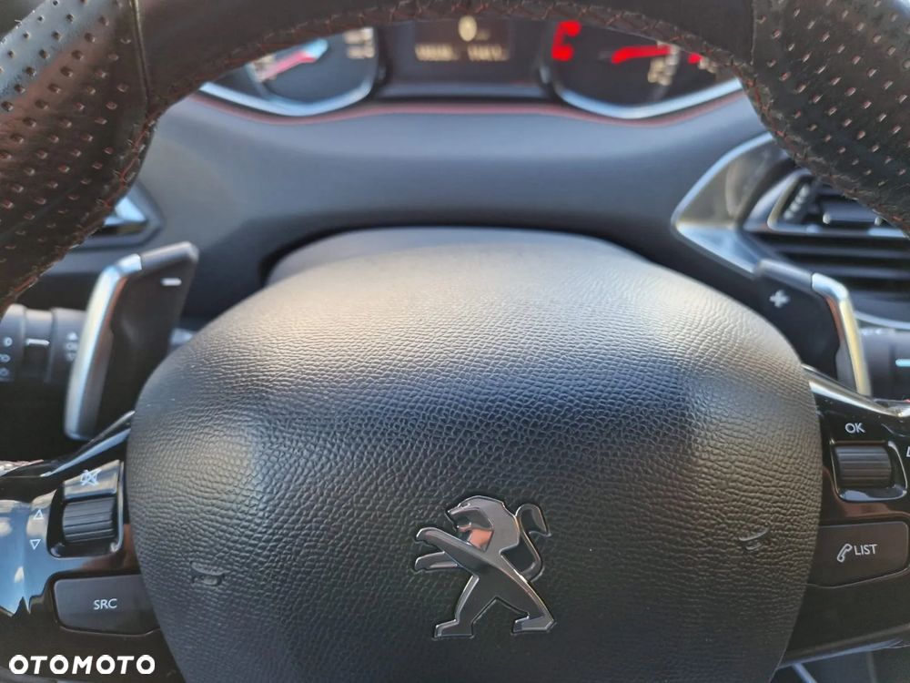 Peugeot 308 - 23