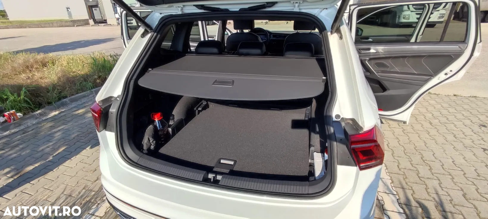 Volkswagen Tiguan Allspace 2.0 TSI 4Mot DSG R-Line - 11