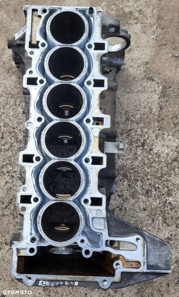 BLOK SILNIKA BWM N54B30 3.0B E90 E91 E92 E93 E60 E61 E82 E88 E71 E89 - 1
