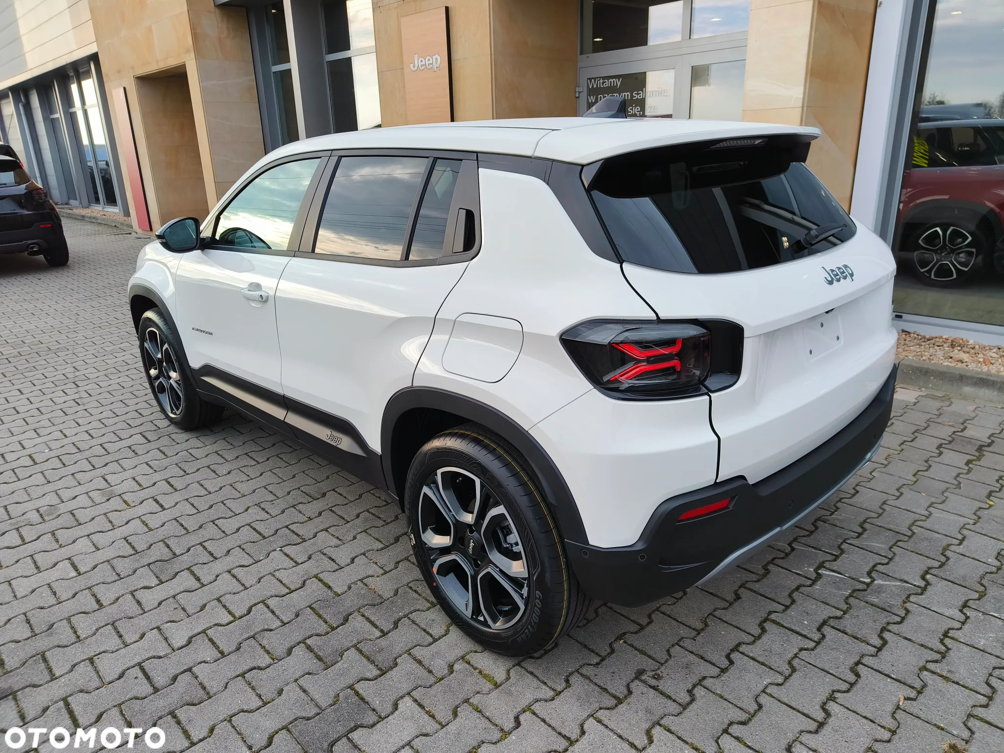 Jeep Avenger - 8