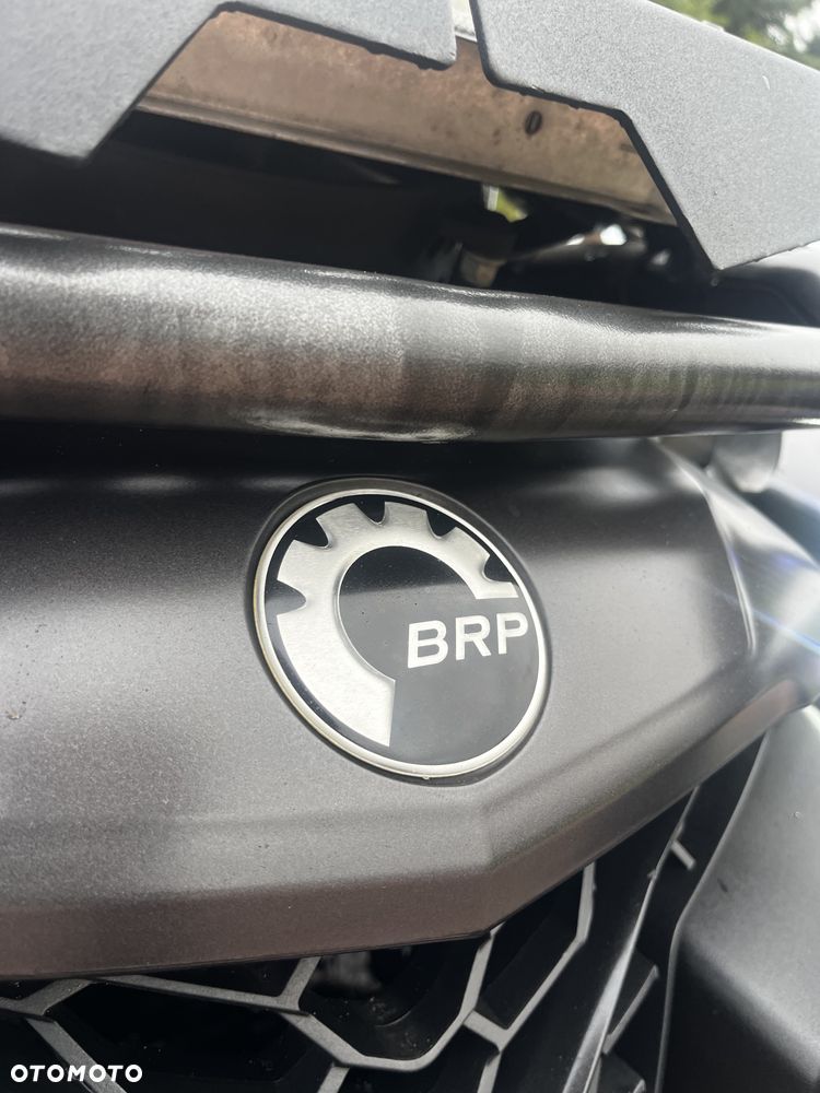 Can-Am Outlander Max - 22